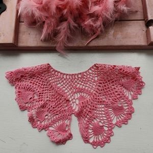 Vintage Crocheted Lace Collar